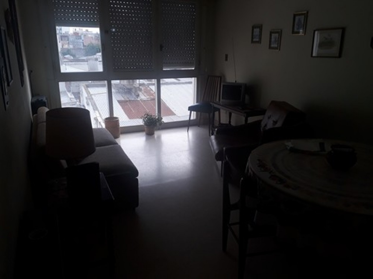 2 AMBIENTES, CONTRAFRENTE