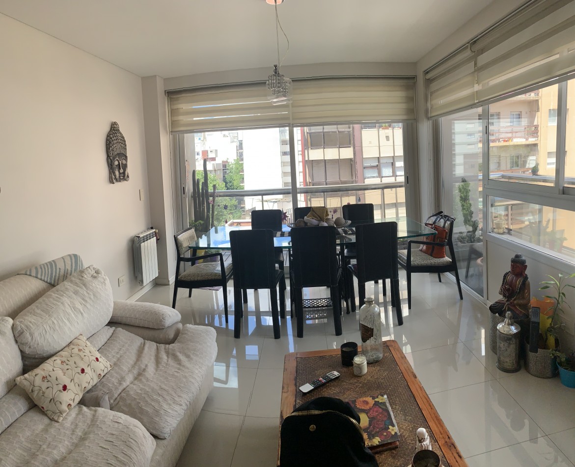 TRES AMBIENTES, LA PERLA. FRENTE