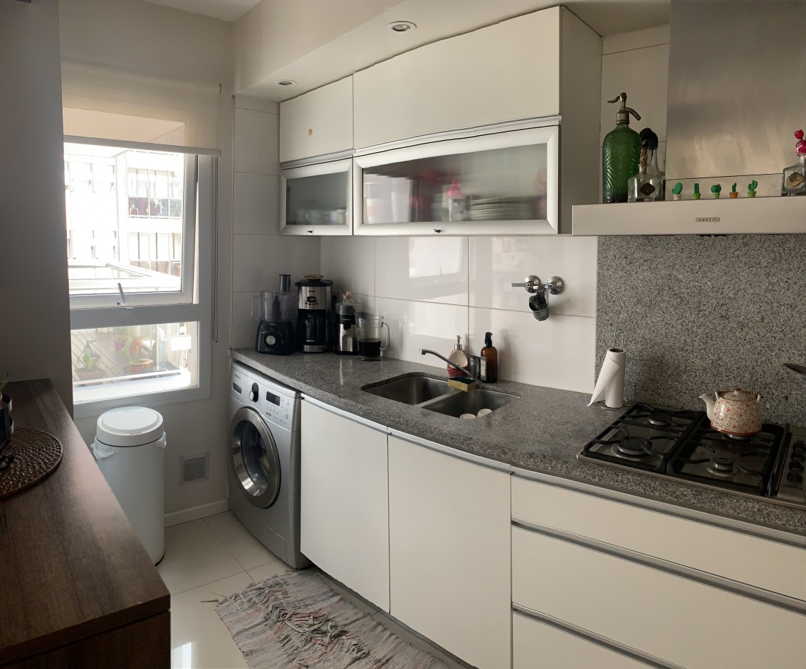 TRES AMBIENTES, LA PERLA. FRENTE