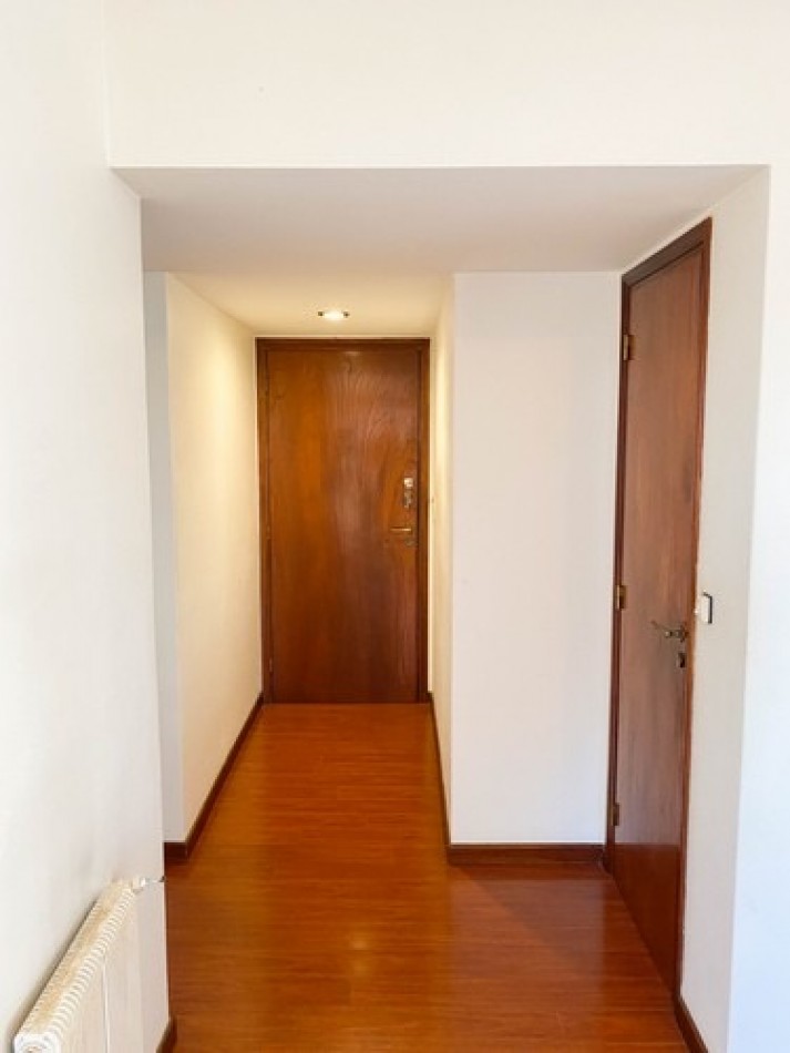 TRES AMBIENTES. VARESE