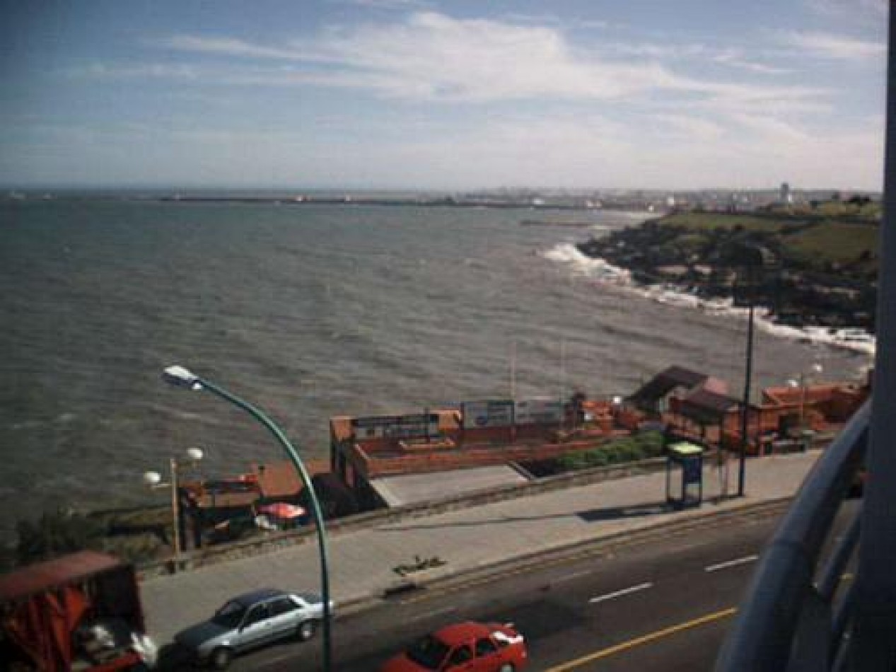 TRES CON DEPENDENCIAS. PLAYA CHICA