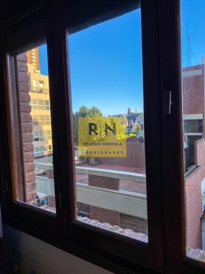 TRES AMBIENTES. VARESE