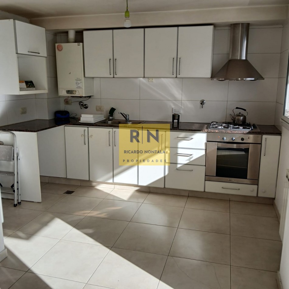 SEMIPISO 3 AMBIENTES. LOMA DE S. CECILIA