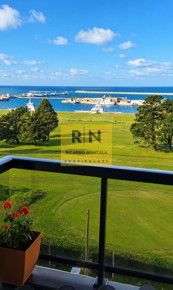 Depto frente al golf Playa Grande. Edificio de categoria