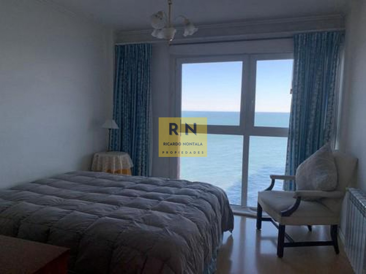 TRES CON DEPENDENCIAS. PLAYA CHICA