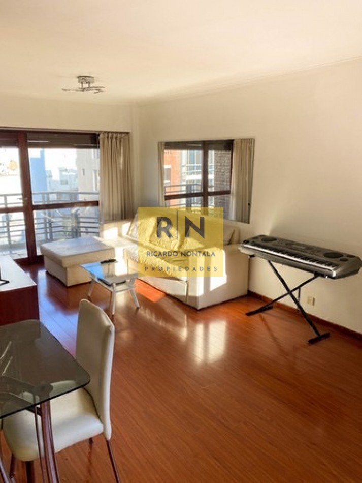 TRES AMBIENTES. VARESE