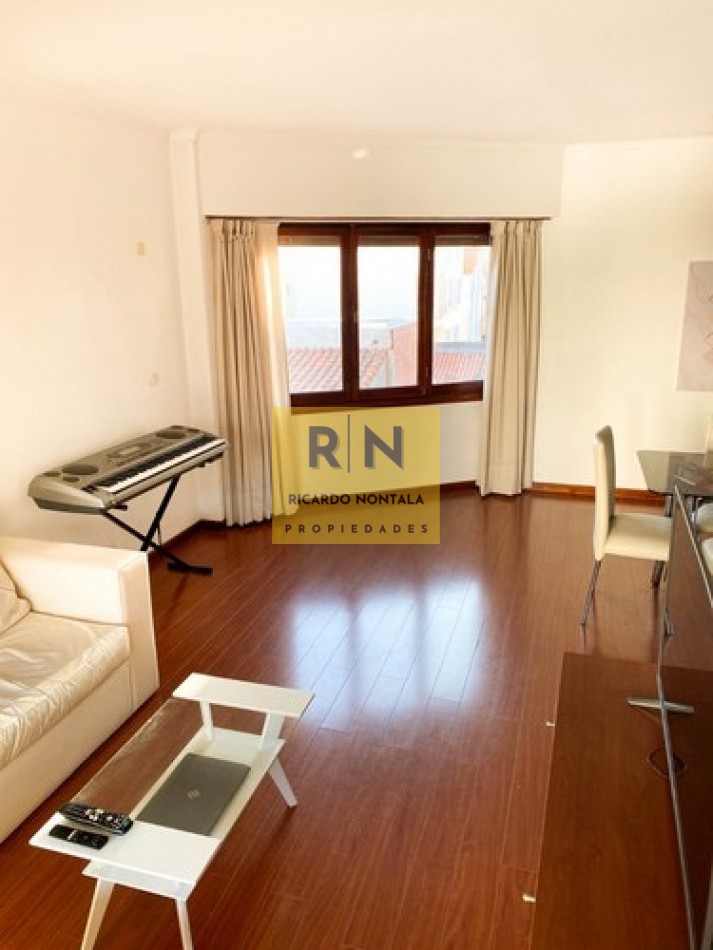 TRES AMBIENTES. VARESE